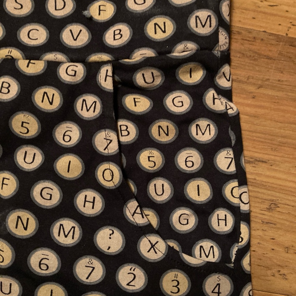 VINTAGE keyboard print skirt with pockets